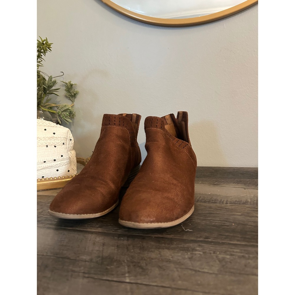 Arizona Jean Co Womens Brown Faux Suede Ankle Booties Pointed Toe Size 8